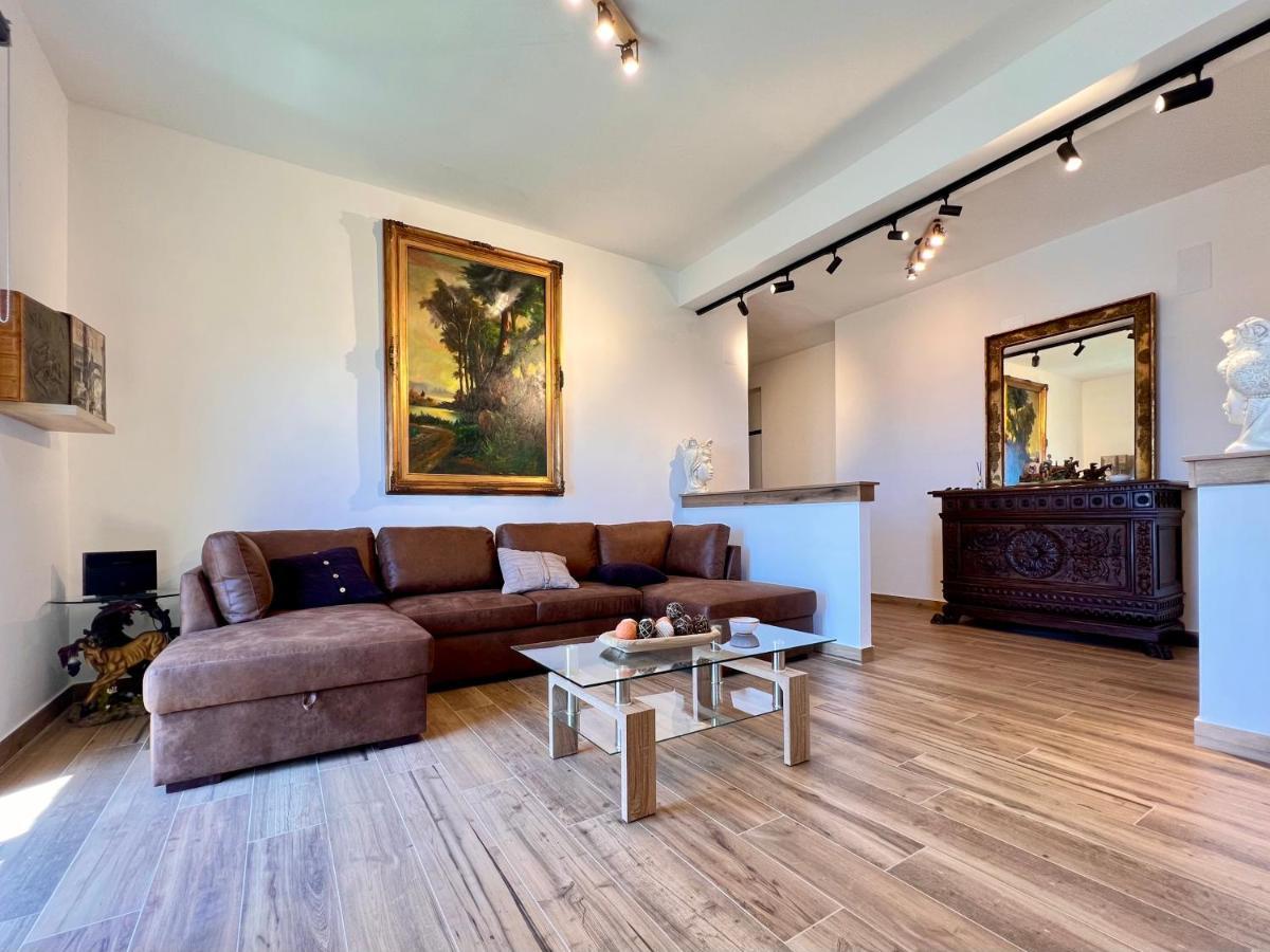 Carrubba'S Luxury Home San Giovanni La Punta Exterior foto