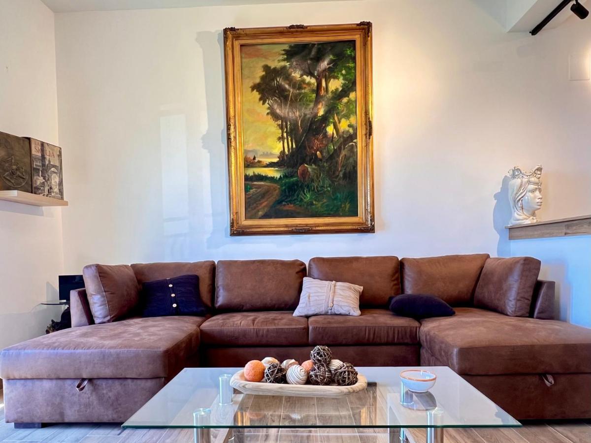 Carrubba'S Luxury Home San Giovanni La Punta Exterior foto